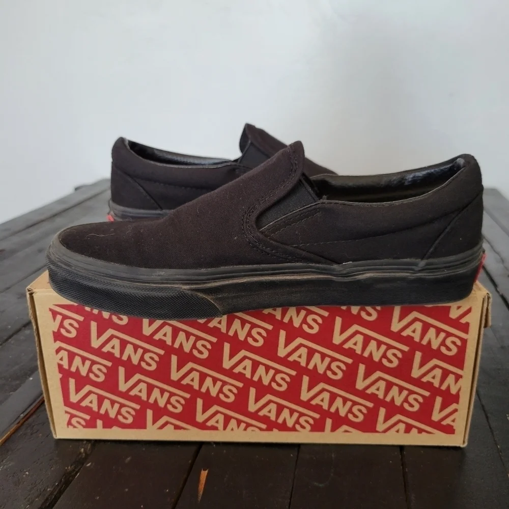 Vans Black Classic Slip On Shoes Men's 4.5 Women's 6 Casual Comfy Everyday w BOX
